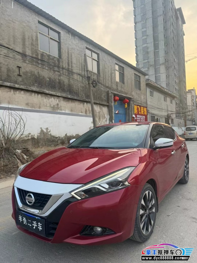 19年日产蓝鸟轿车抵押车出售
