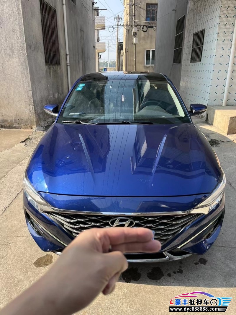 20年现代菲斯塔轿车抵押车出售