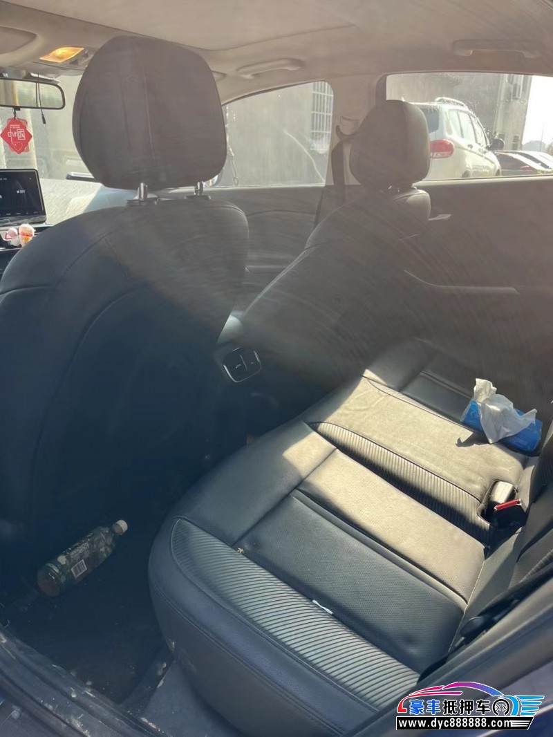 20年现代菲斯塔轿车抵押车出售