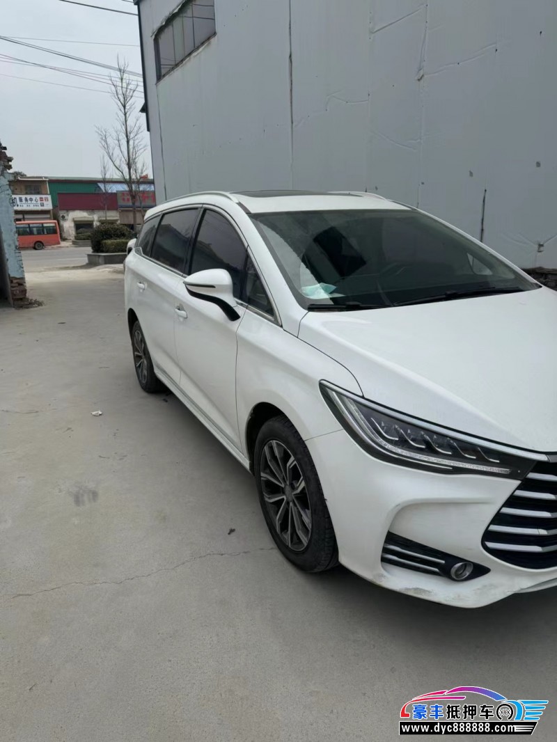 20年比亚迪宋轿车抵押车出售