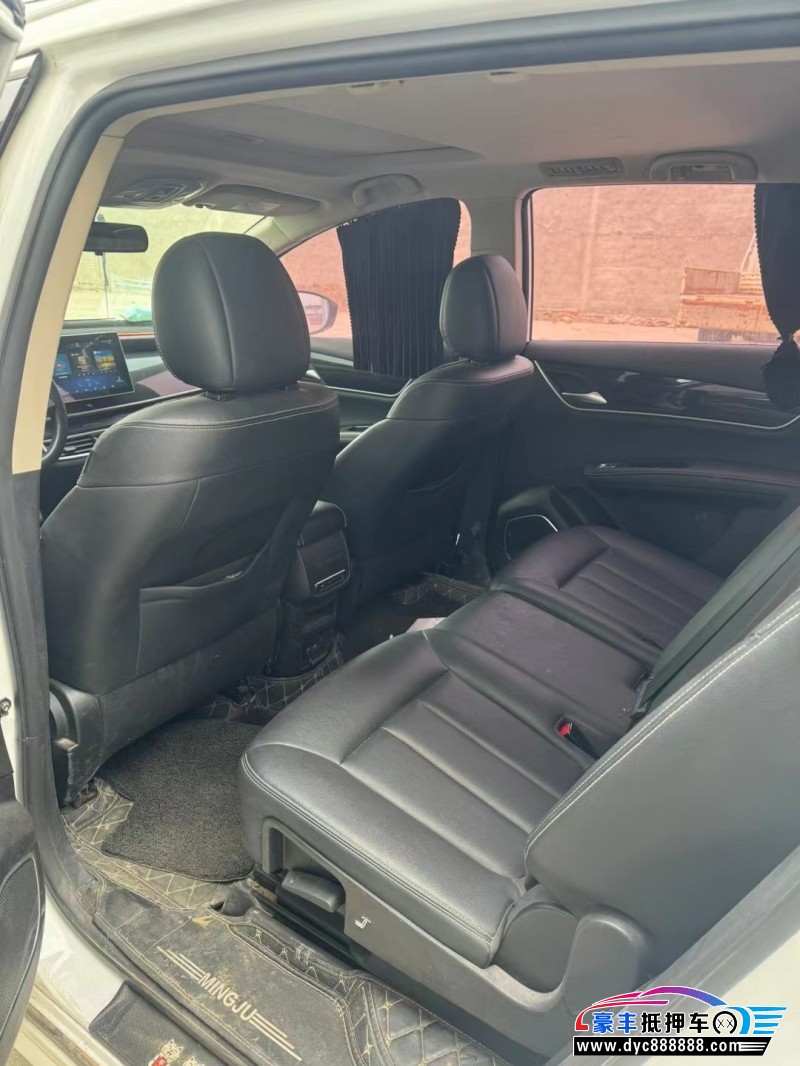 20年比亚迪宋轿车抵押车出售