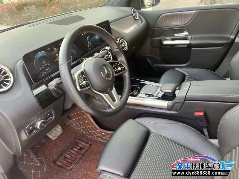 20年奔驰B轿车抵押车出售