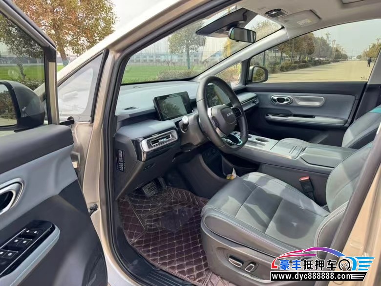 22年埃安Y70轿车抵押车出售