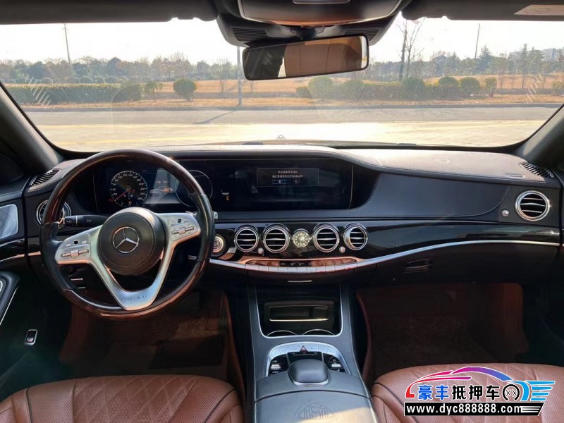 20年奔驰迈巴赫S级轿车抵押车出售