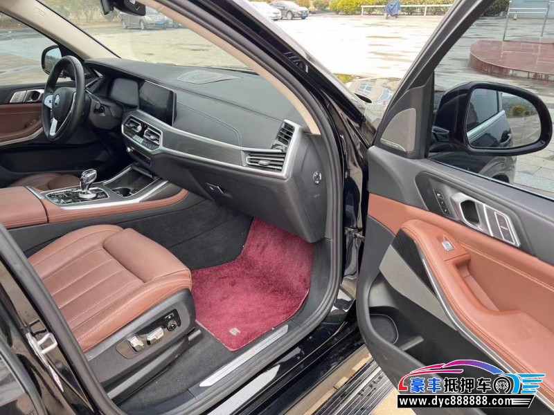 23年宝马X7轿车抵押车出售