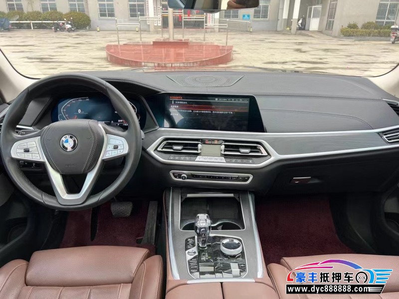 23年宝马X7轿车抵押车出售