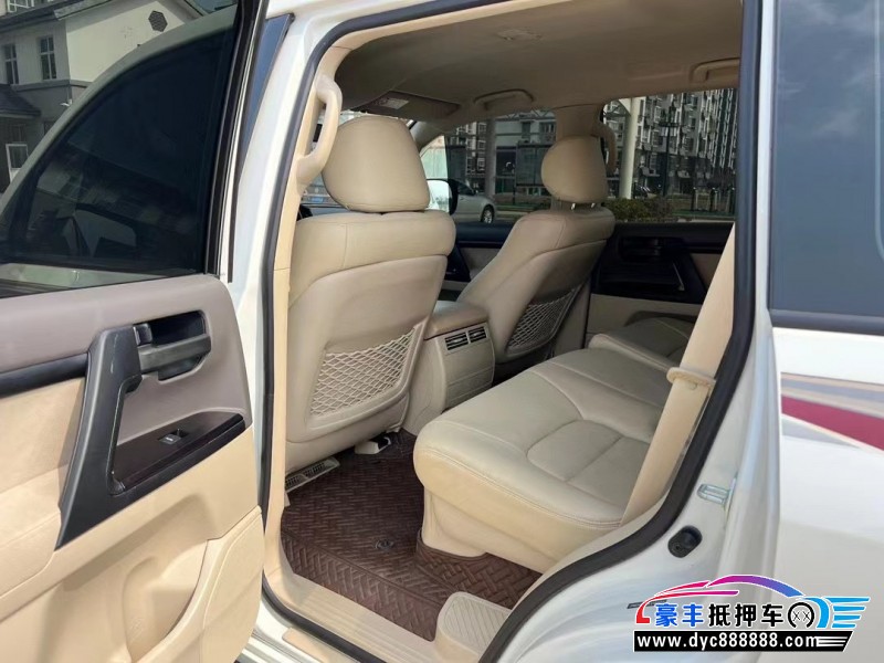 20年丰田兰德酷路泽（陆巡）轿车抵押车出售