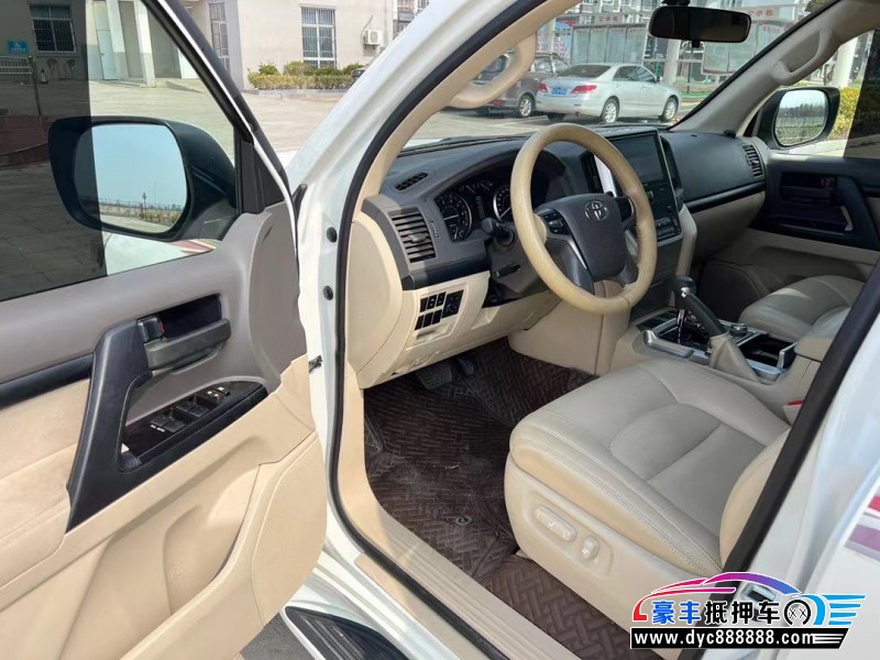 20年丰田兰德酷路泽（陆巡）轿车抵押车出售