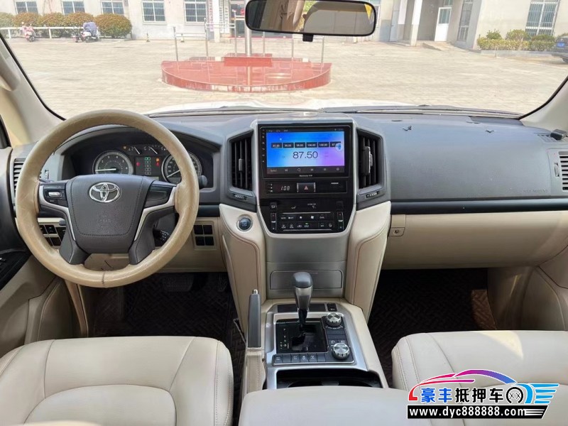 20年丰田兰德酷路泽（陆巡）轿车抵押车出售