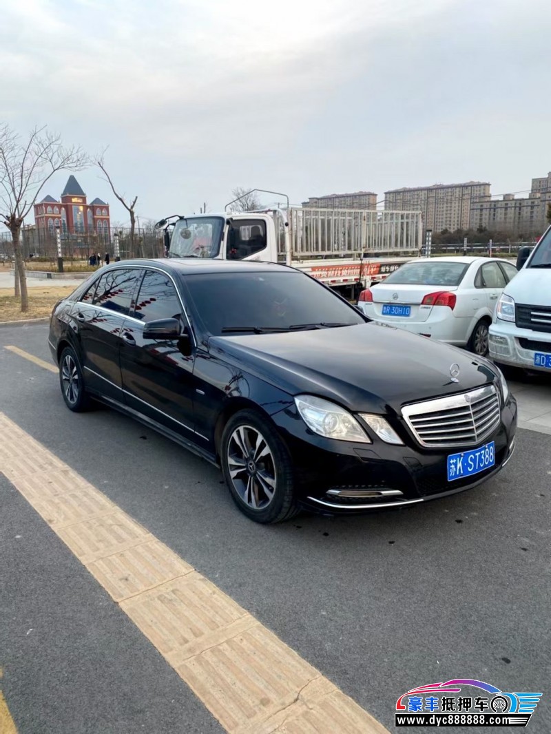 12年奔驰E轿车抵押车出售