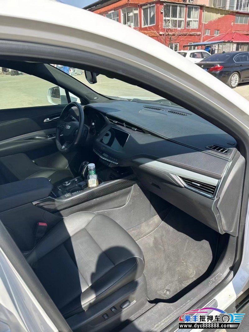 19年凯迪拉克XT4SUV抵押车出售