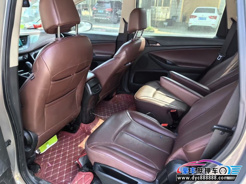 18年别克别克GL6轿车抵押车出售