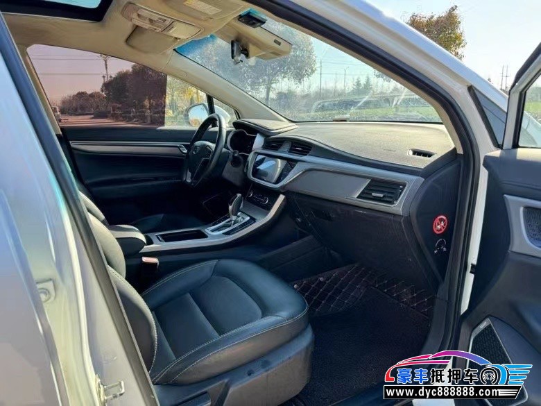 18年吉利帝豪轿车抵押车出售