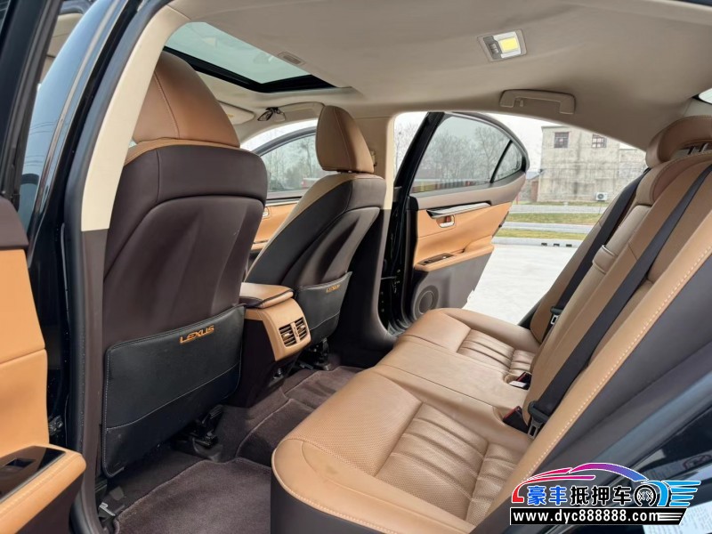 17年雷克萨斯ES轿车抵押车出售