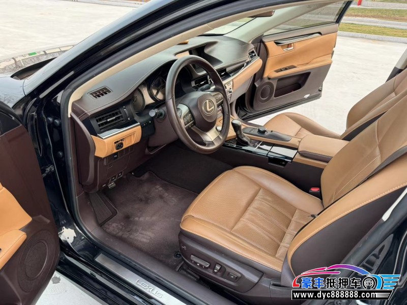 17年雷克萨斯ES轿车抵押车出售