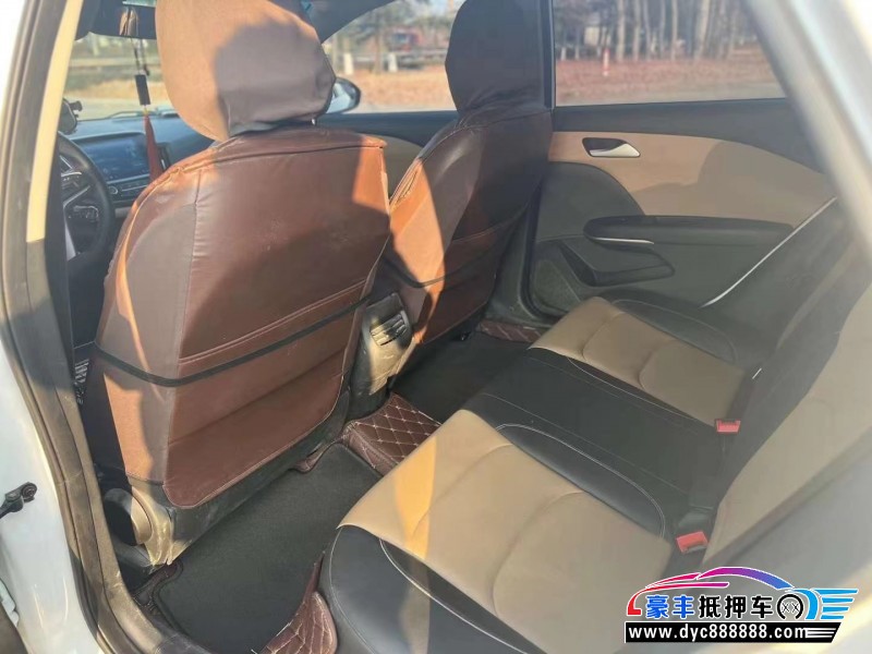 20年雪佛兰科鲁泽轿车抵押车出售