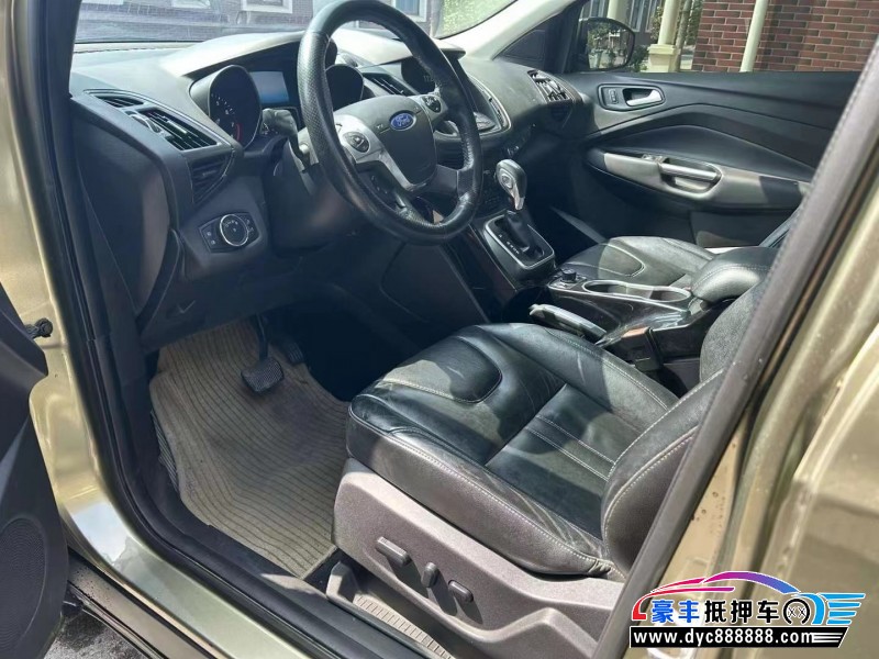 15年福特翼虎轿车抵押车出售