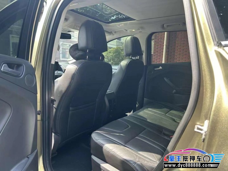 15年福特翼虎轿车抵押车出售