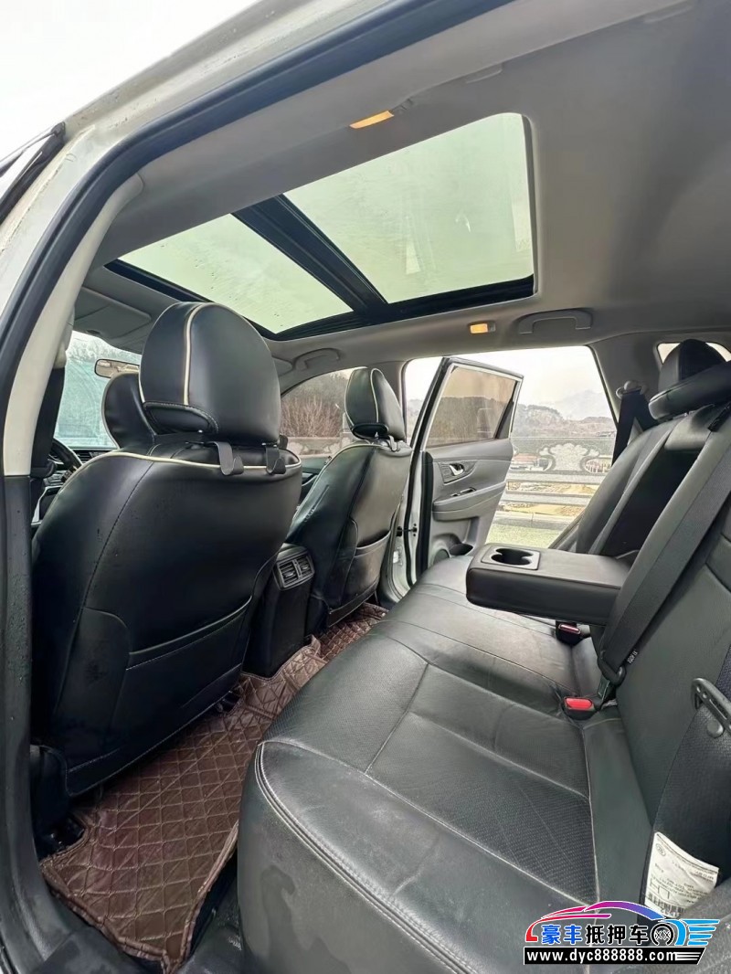 19年日产奇骏轿车抵押车出售