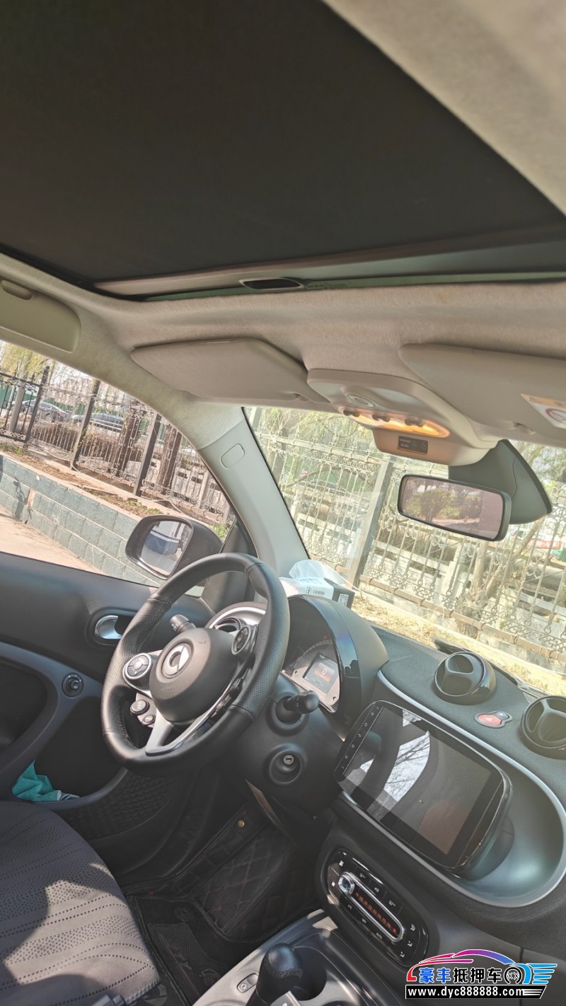 18年奔驰smart轿车抵押车出售