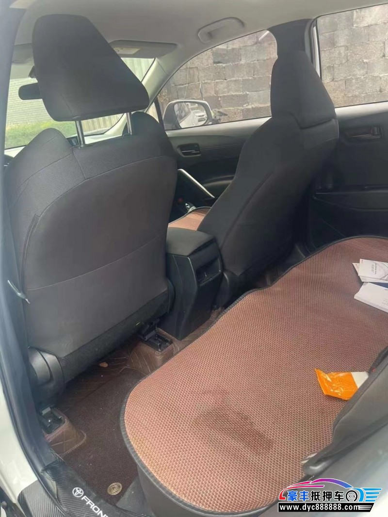 23年丰田锋兰达轿车抵押车出售