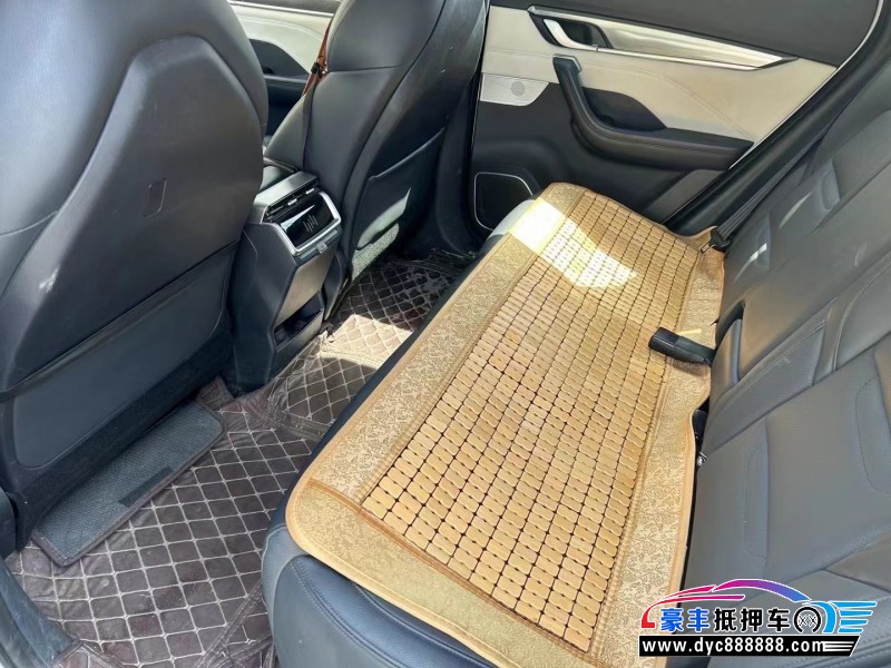 21年威马汽车ex5轿车抵押车出售