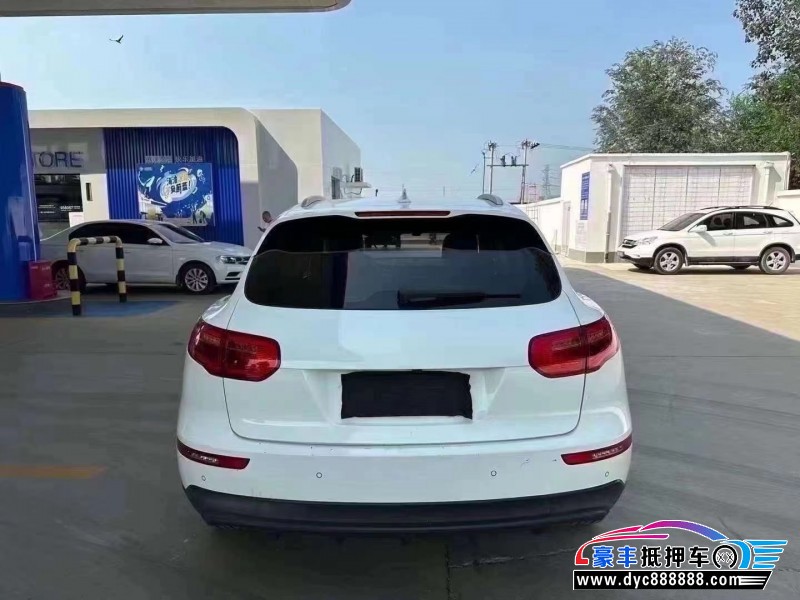 17年众泰SR9轿车抵押车出售