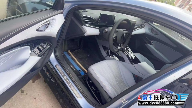 23年比亚迪海豹轿车抵押车出售