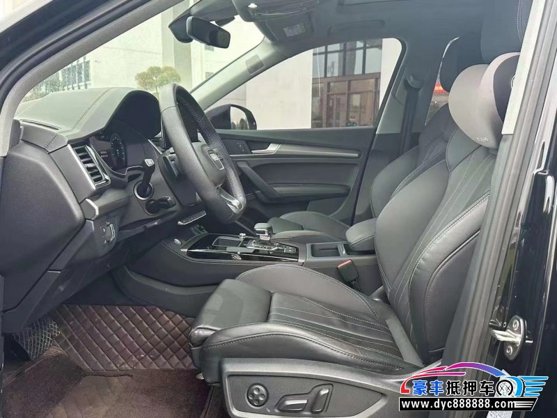 22年奥迪Q5轿车抵押车出售