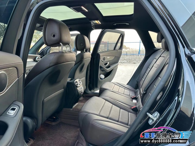 22年奔驰GLC(进口)轿车抵押车出售