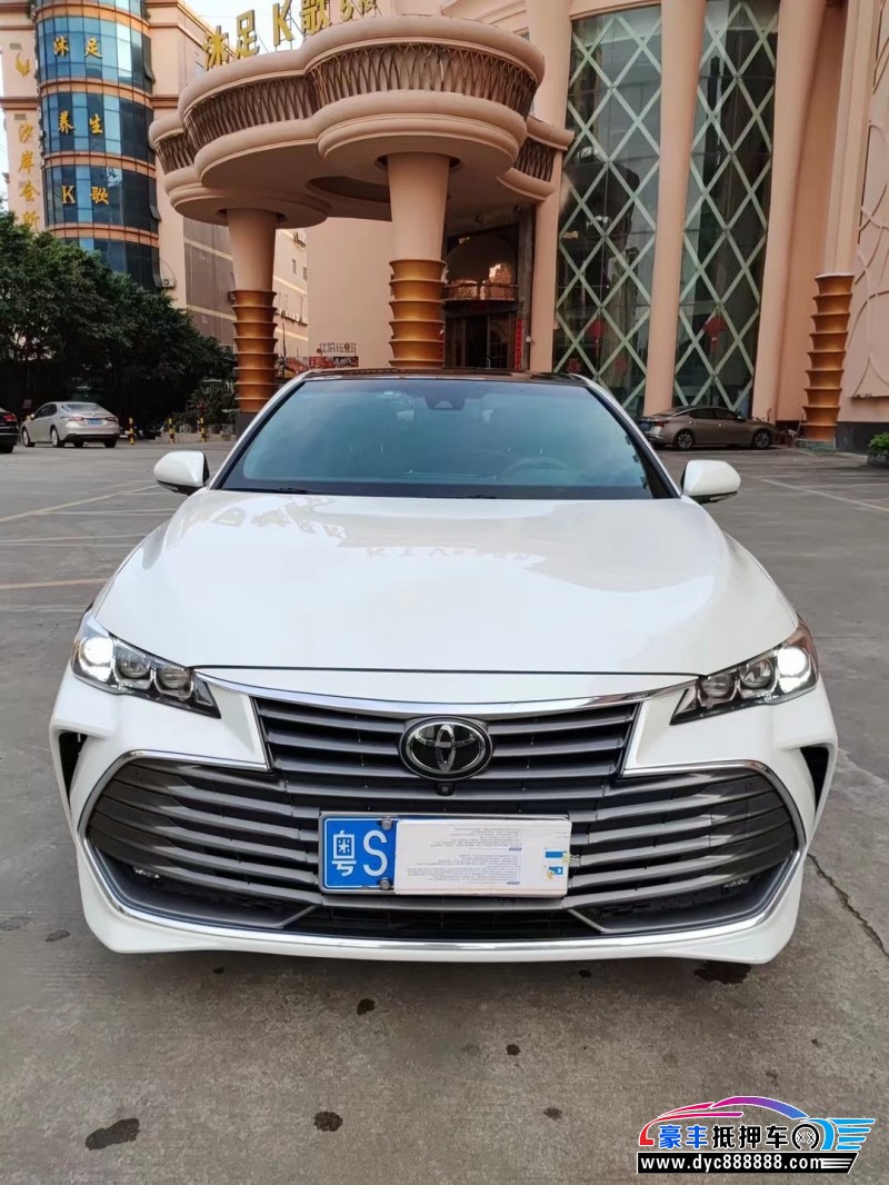 20年丰田亚洲龙轿车抵押车出售