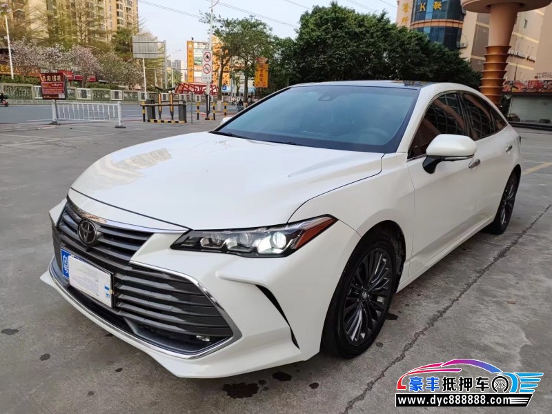 20年丰田亚洲龙轿车抵押车出售