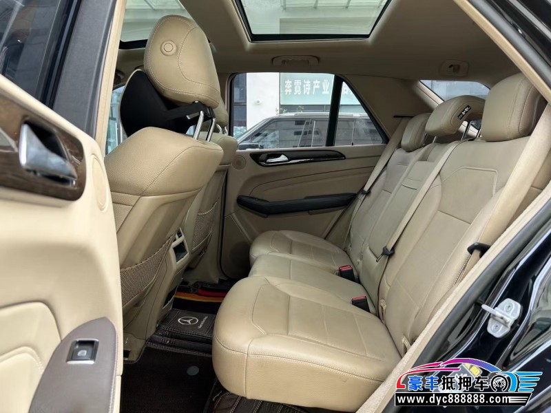 15年奔驰ML轿车抵押车出售