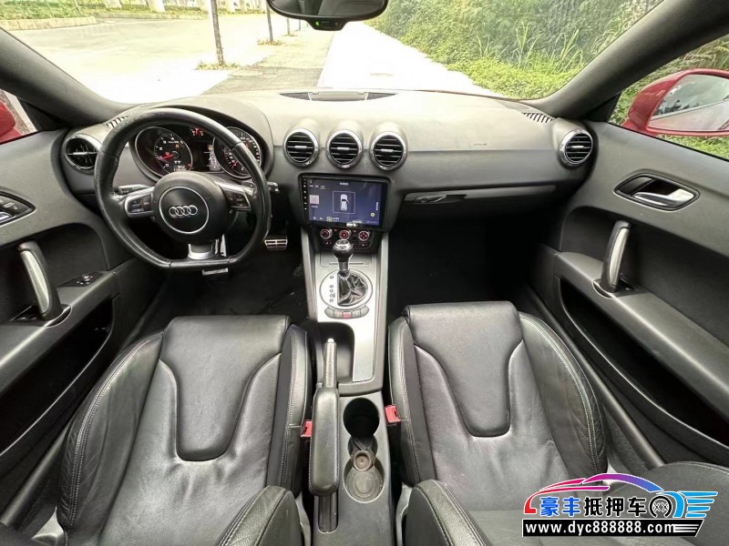 12年奥迪TT轿车抵押车出售