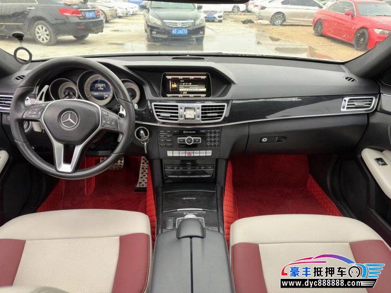 14年奔驰E轿车抵押车出售