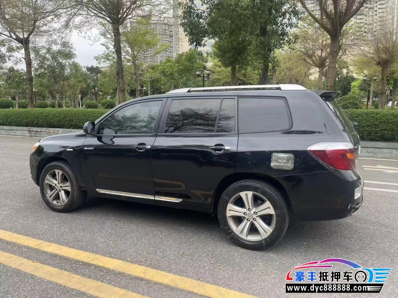 10年丰田汉兰达轿车抵押车出售