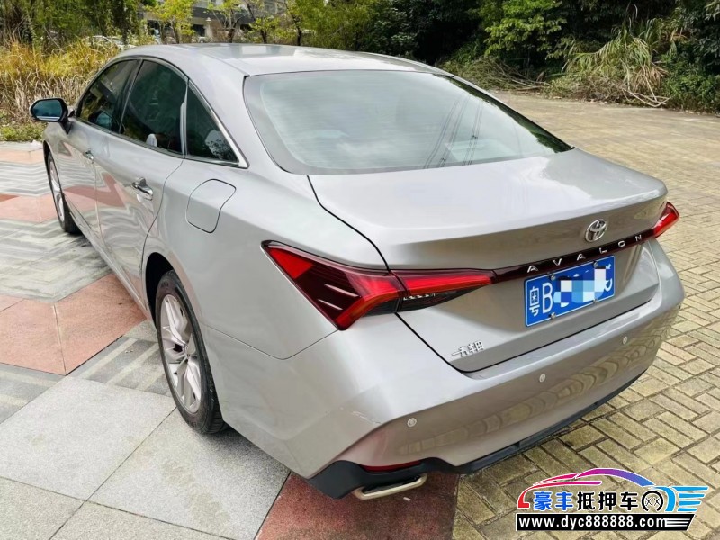 19年丰田亚洲龙轿车抵押车出售