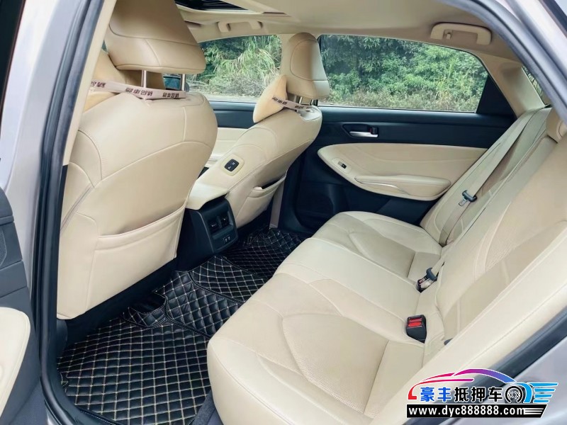 19年丰田亚洲龙轿车抵押车出售