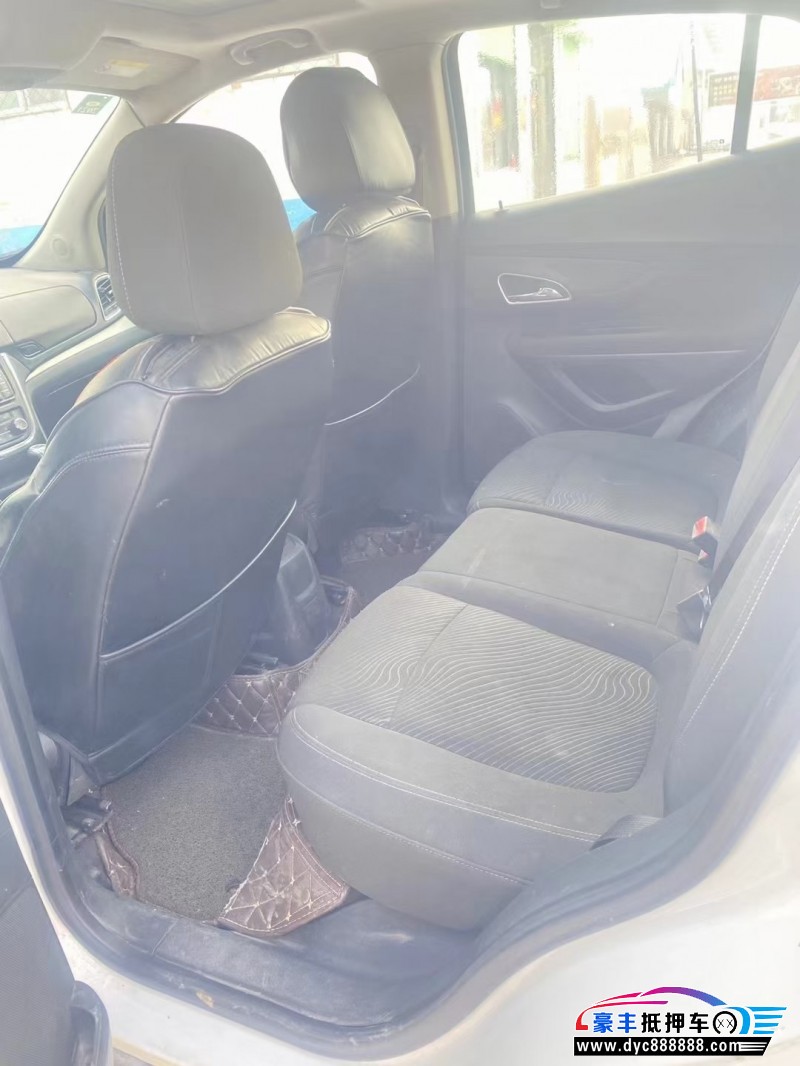 14年别克昂科拉轿车抵押车出售