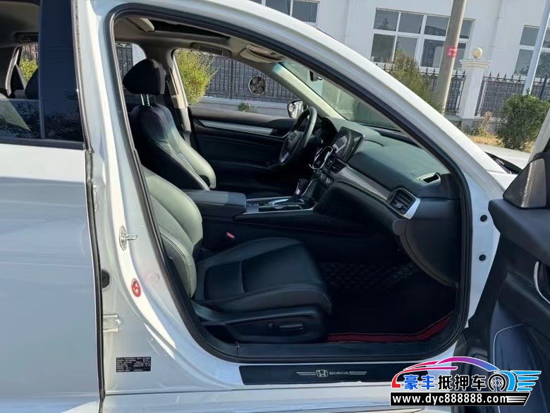 21年本田雅阁轿车抵押车出售