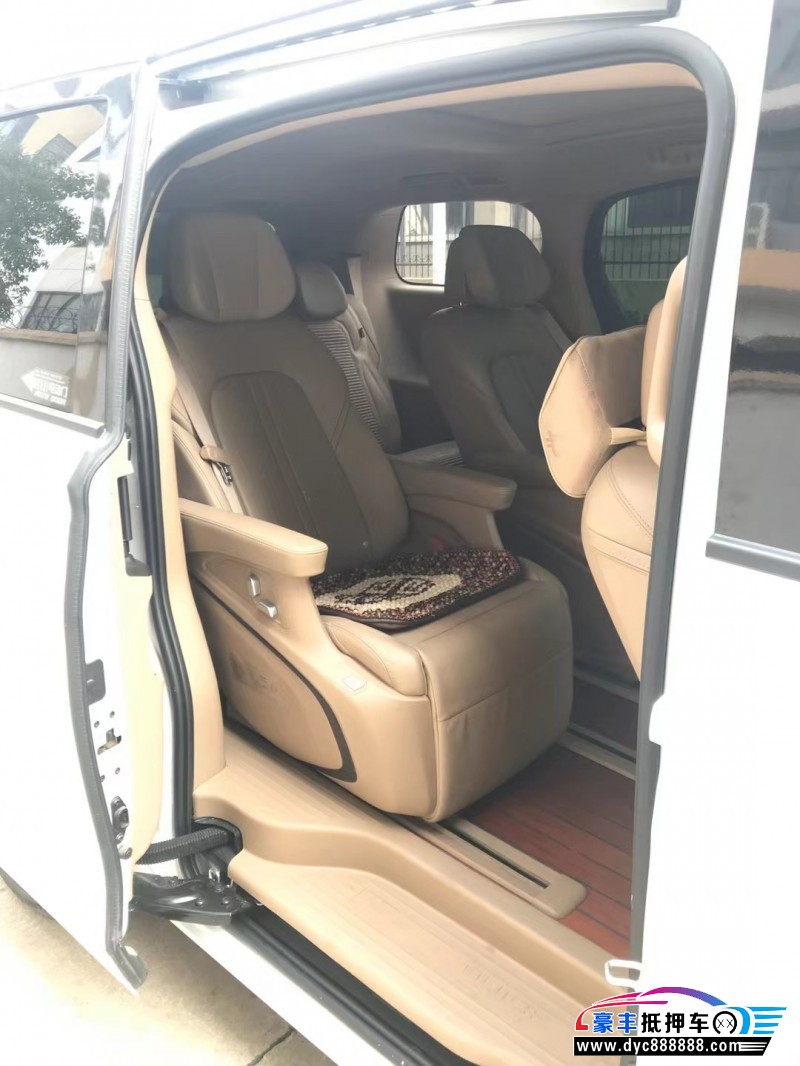 21年别克GL8轿车抵押车出售