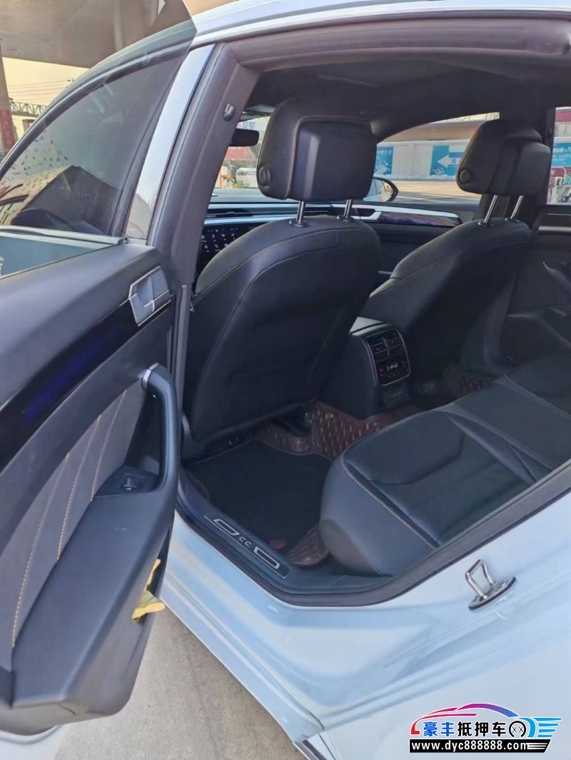 22年大众CC轿车抵押车出售