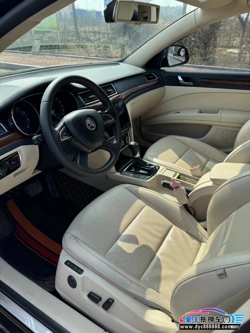 15年斯柯达速派轿车抵押车出售