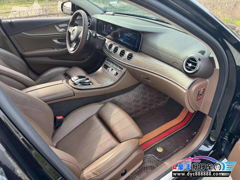 18年奔驰E轿车抵押车出售