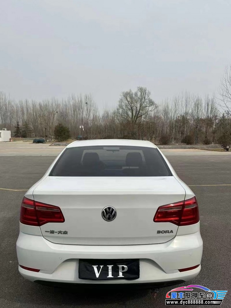 15年大众宝来轿车抵押车出售