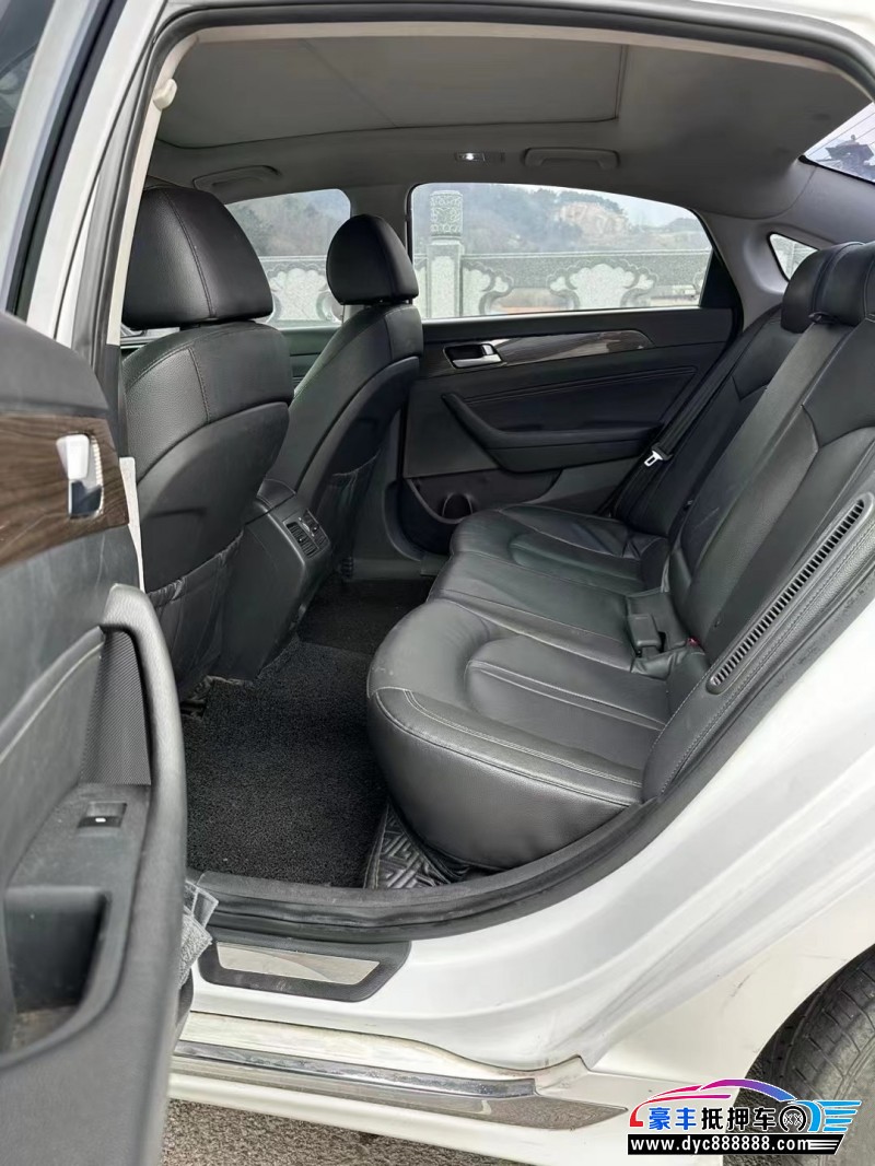 20年现代索纳塔九轿车抵押车出售