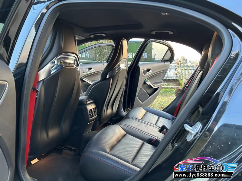 15年奔驰A轿车抵押车出售