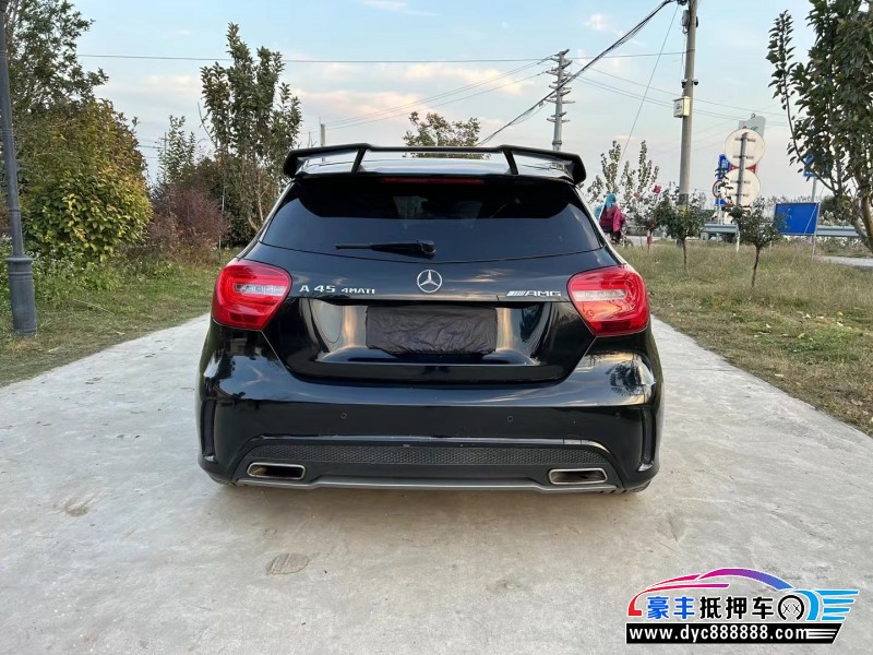 15年奔驰A轿车抵押车出售