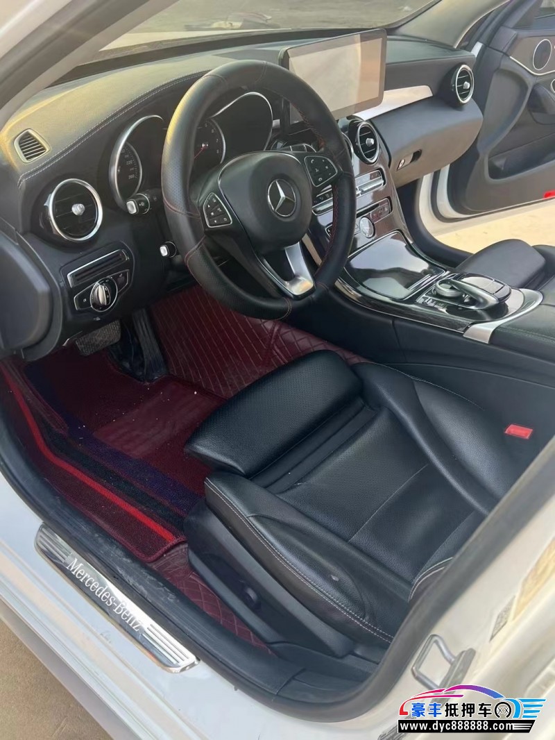 17年奔驰C轿车抵押车出售