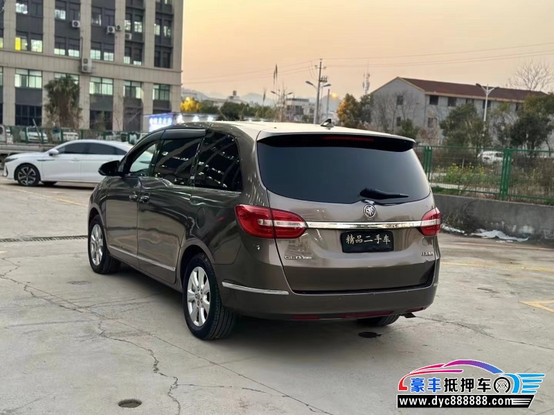 15年别克GL8轿车抵押车出售